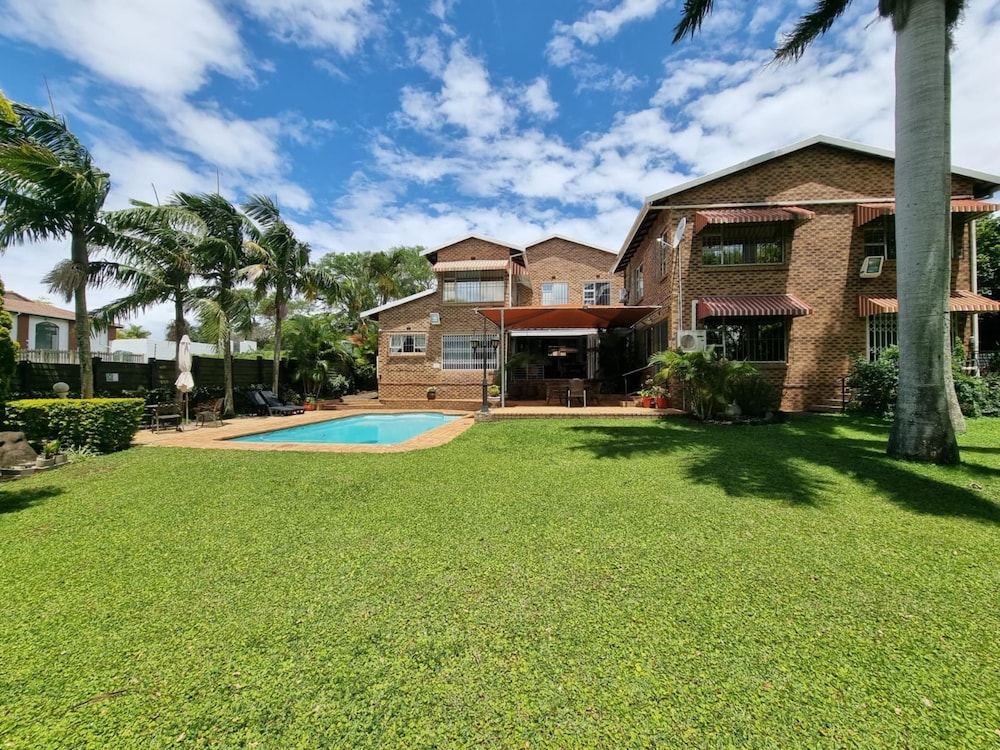 Hillton Manor Guest House 42/50