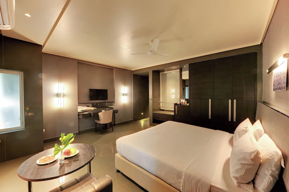 SANKAM RESIDENCY 12/33