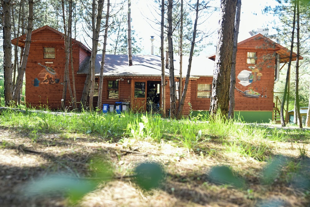 Campinari Doga Evleri & Restaurant 2/50