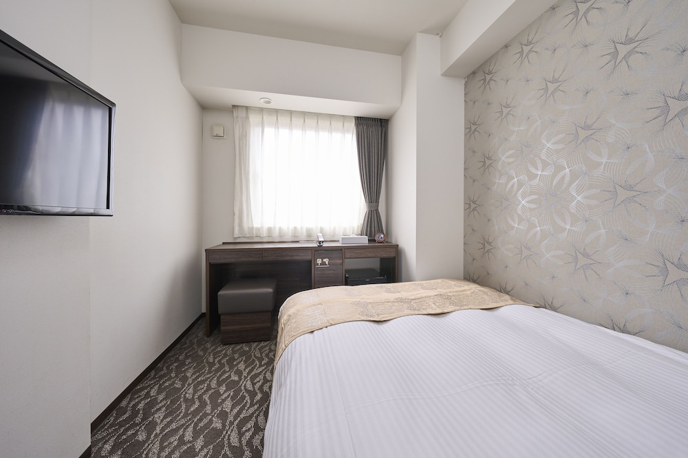 ROOM, DOUBLE BED, SMOKING