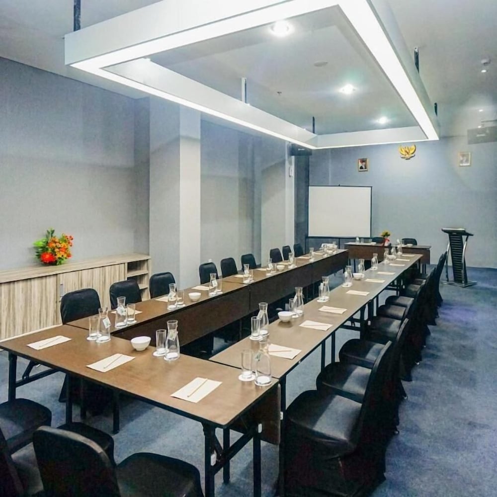 Radja Art And Boutique Hotel Semarang 55/66