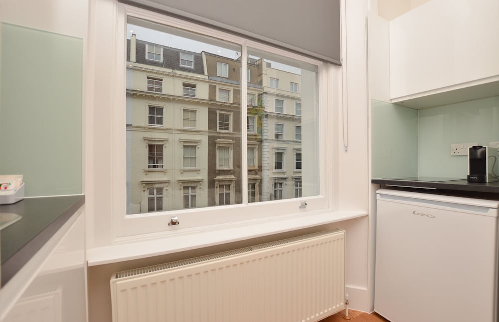 Queensborough Terrace Serviced Apartments 30/50