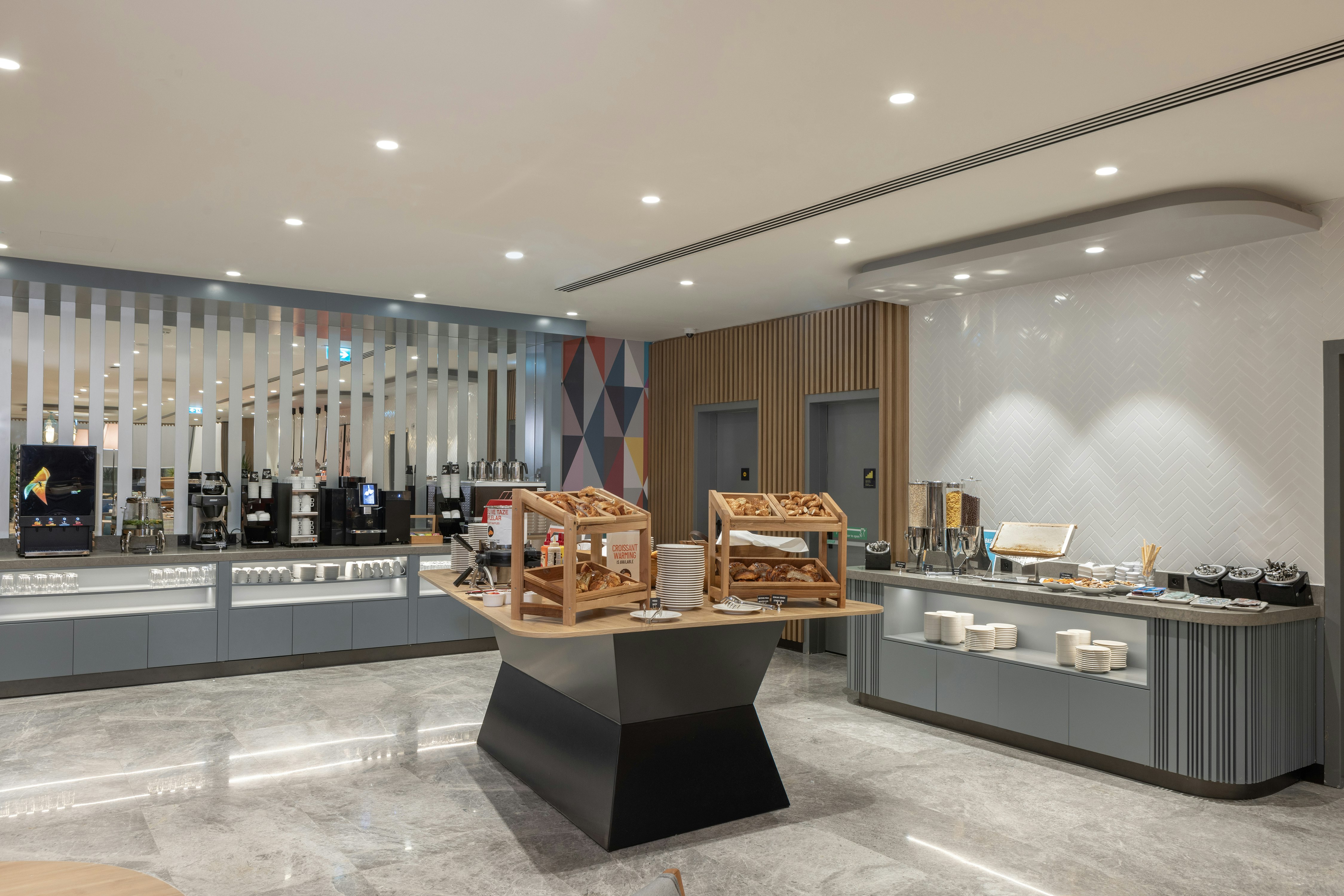 Hampton by Hilton Antalya Airport 12/58