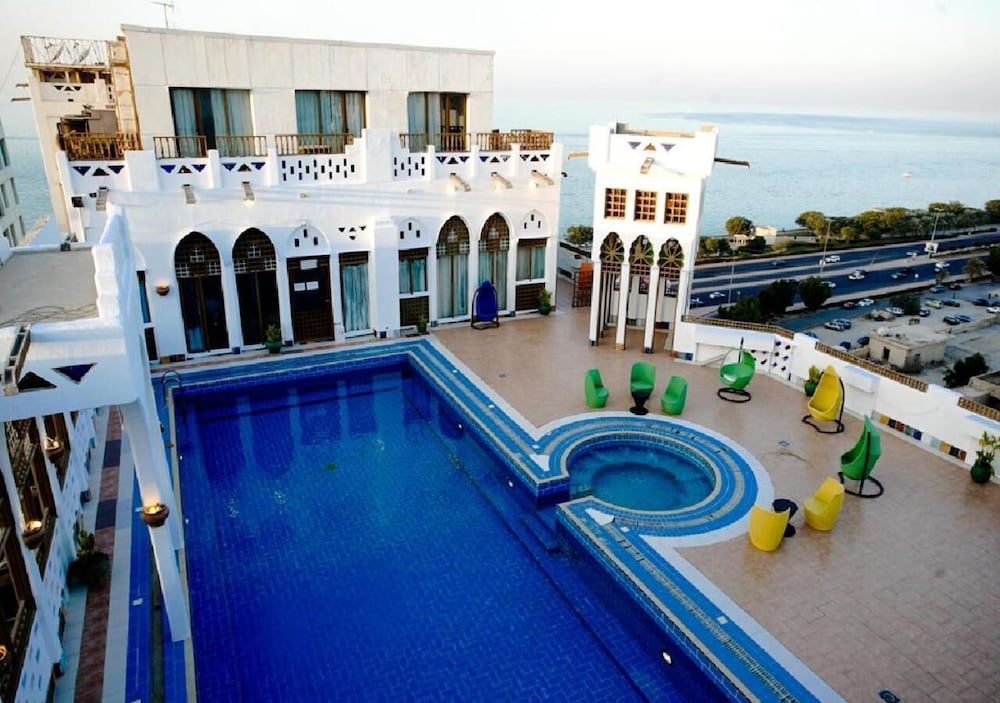 Kuwait Palace Hotel Apartment 39/66