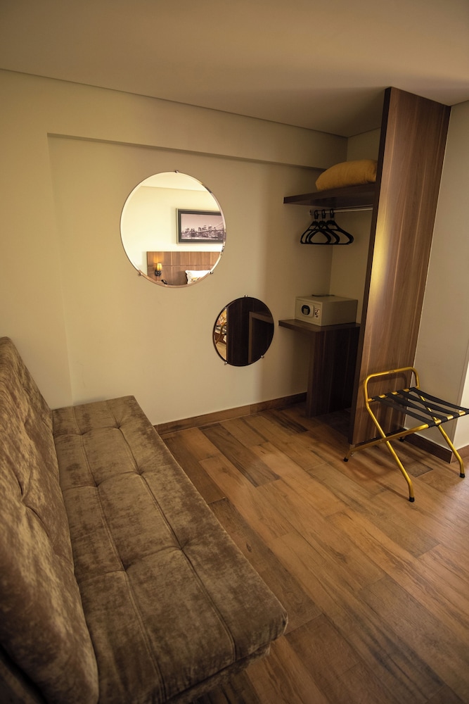 KA Business Hotel 15/20