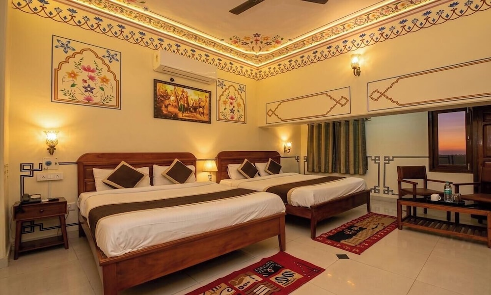 Virasat Mahal Heritage Hotel 10/33