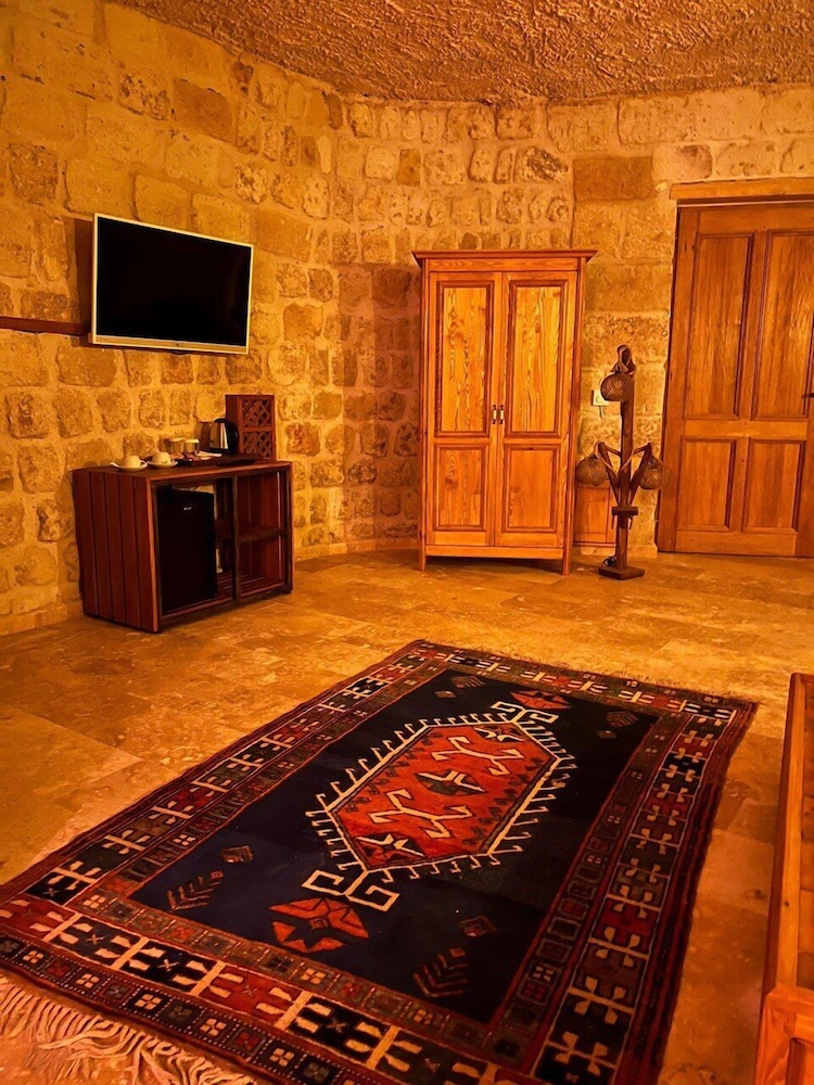 Songul Hanim Konagi 6/13