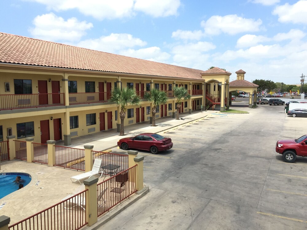 Boca Chica Inn Suites Brownsville 11/23