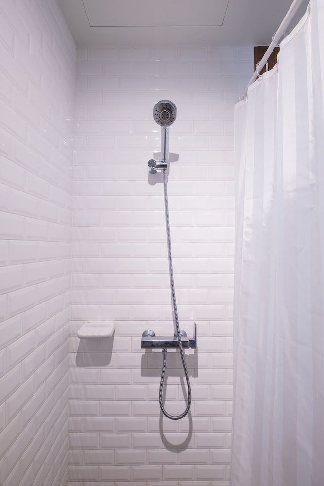 S.22 Hotel Suratthani 43/64