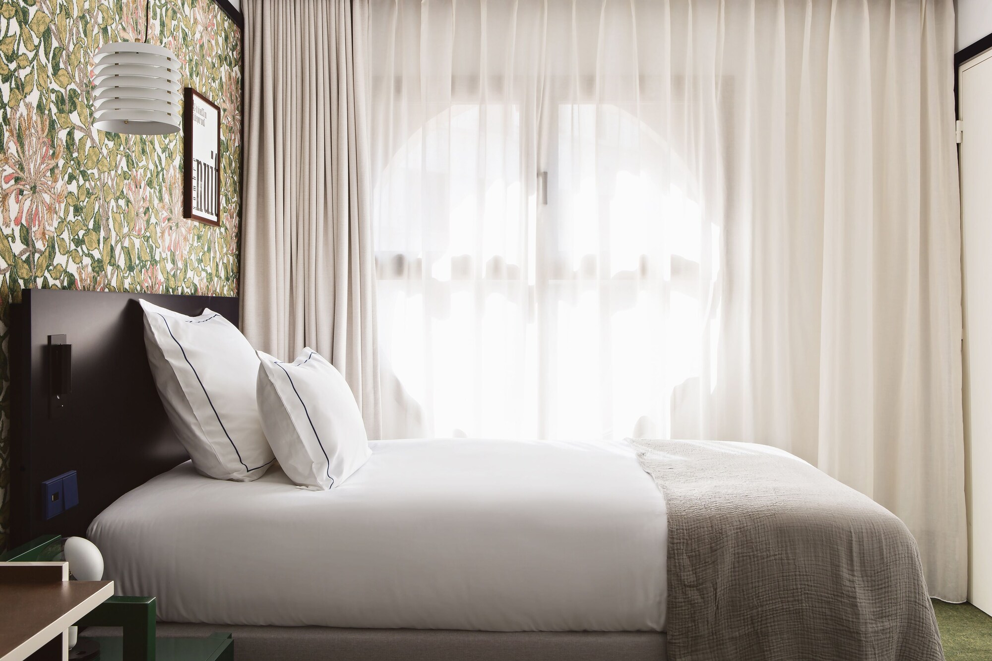 ROOM, SINGLE BED