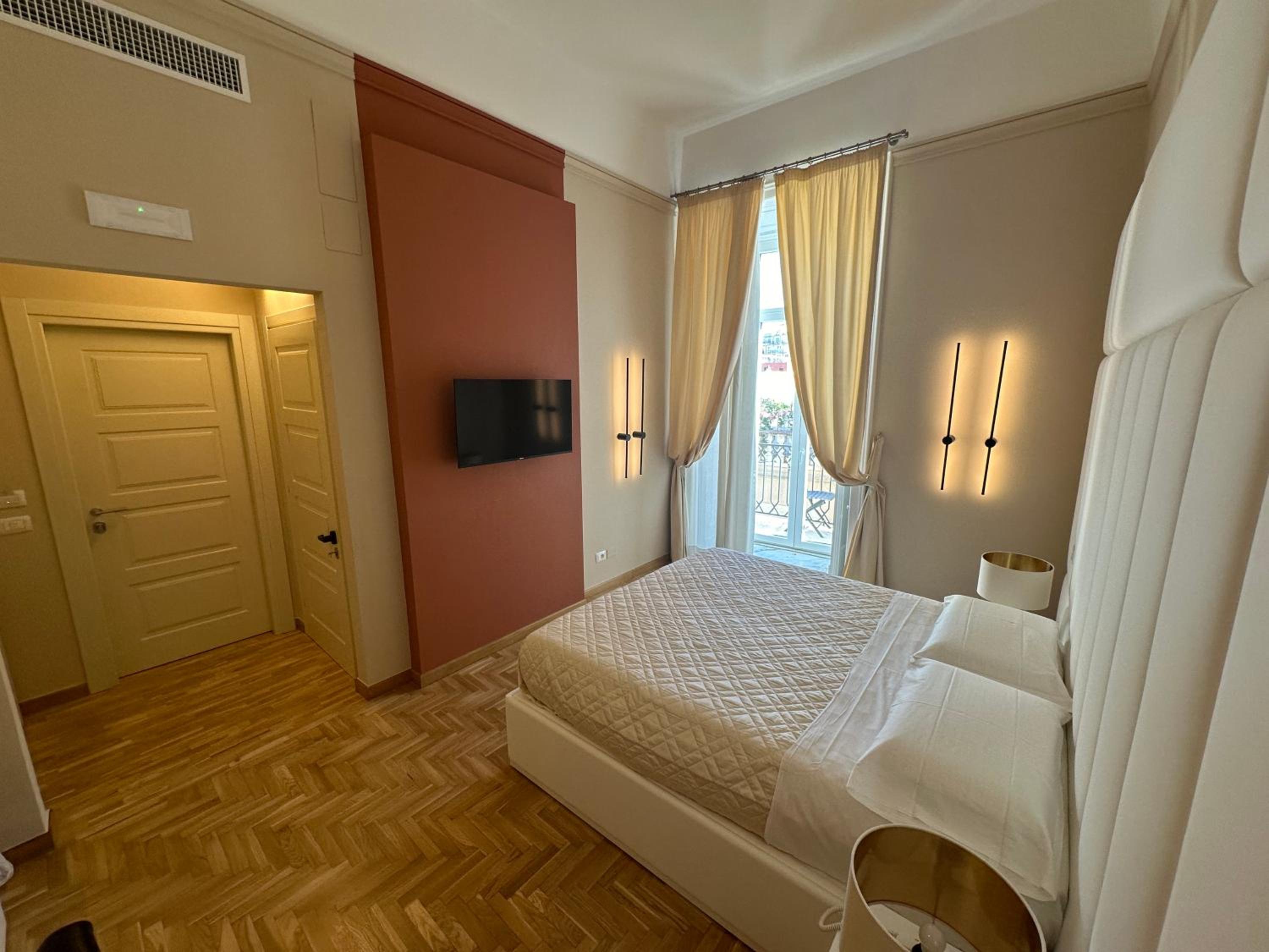 Palazzo Bonomi 6/50