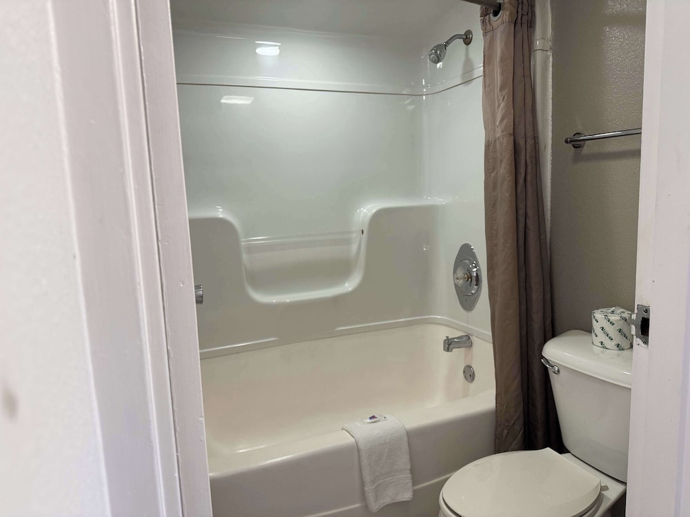 Motel6 Joliet, IL - I-80 54/58
