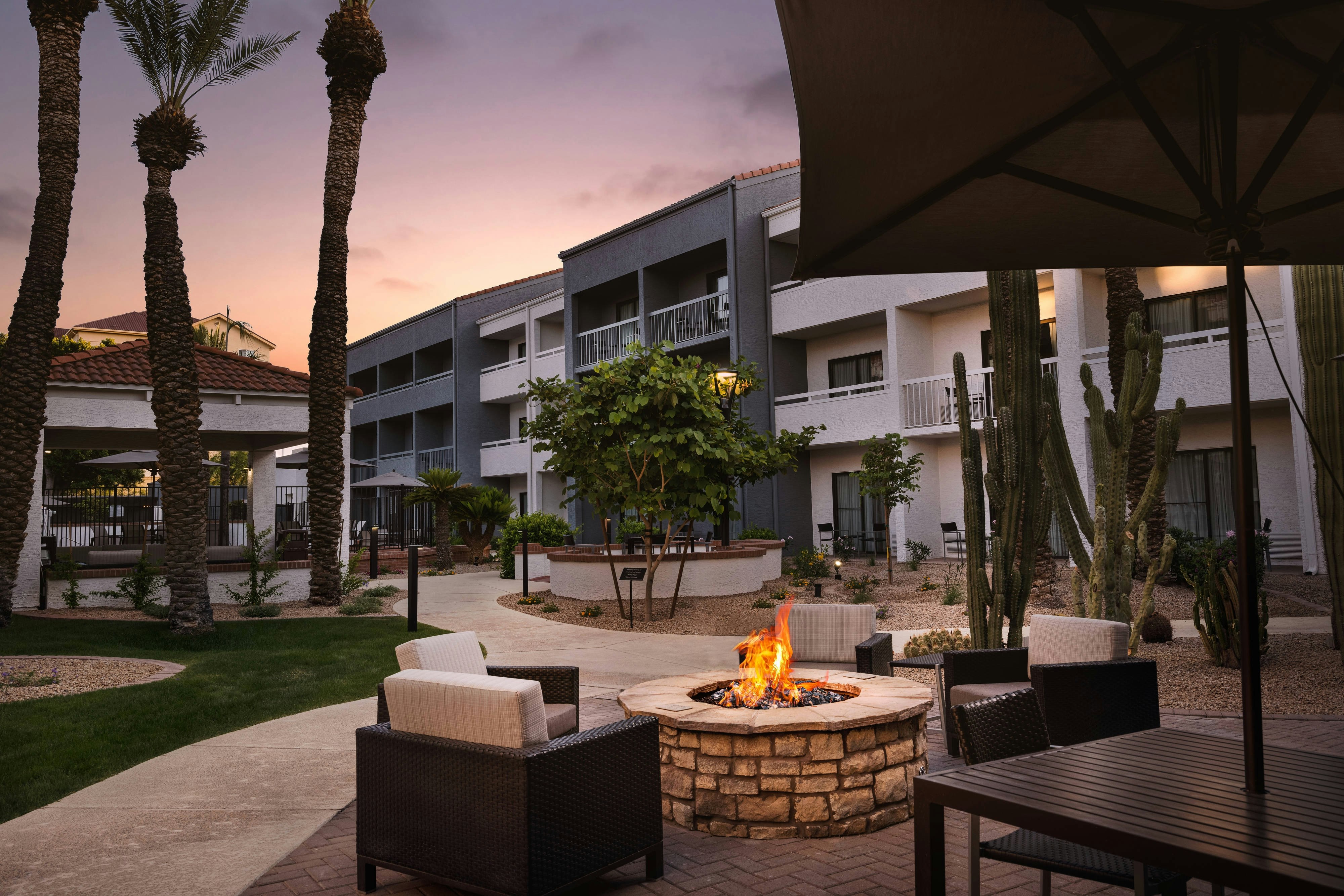 Courtyard Phoenix Mesa 6/13