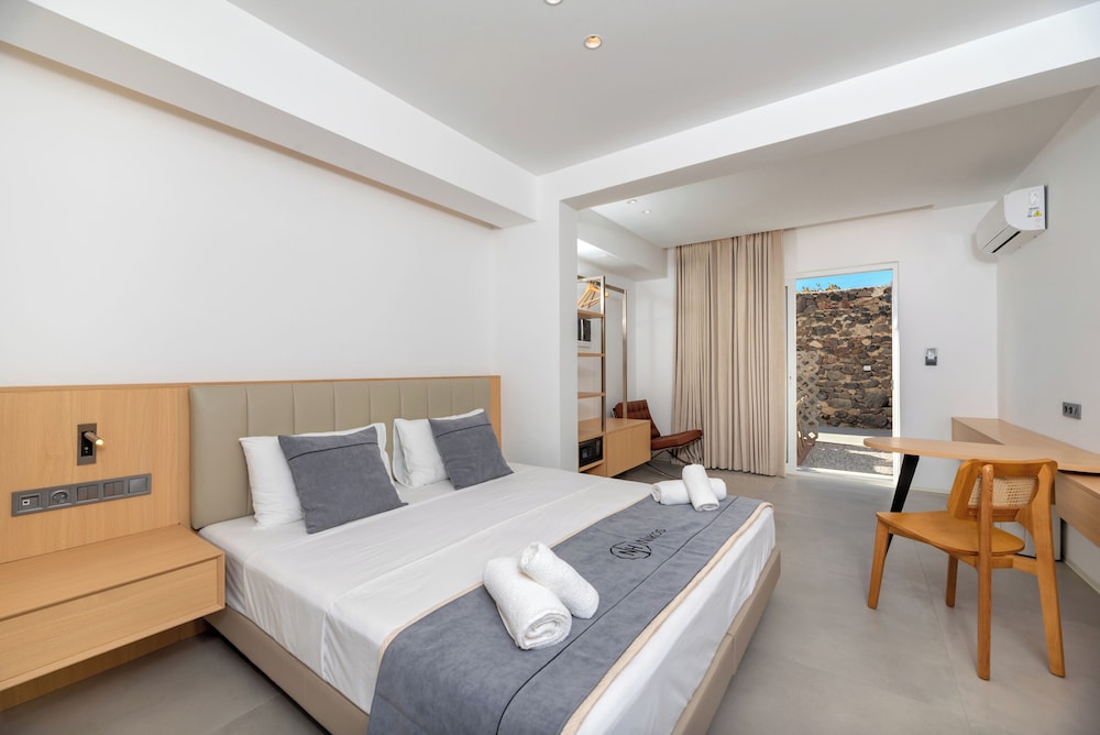 Nikos Hotel 14/46