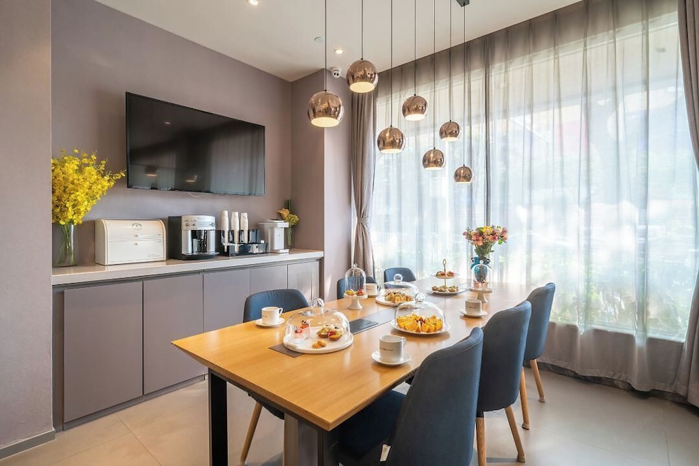Home Inns Xiamen 26/33