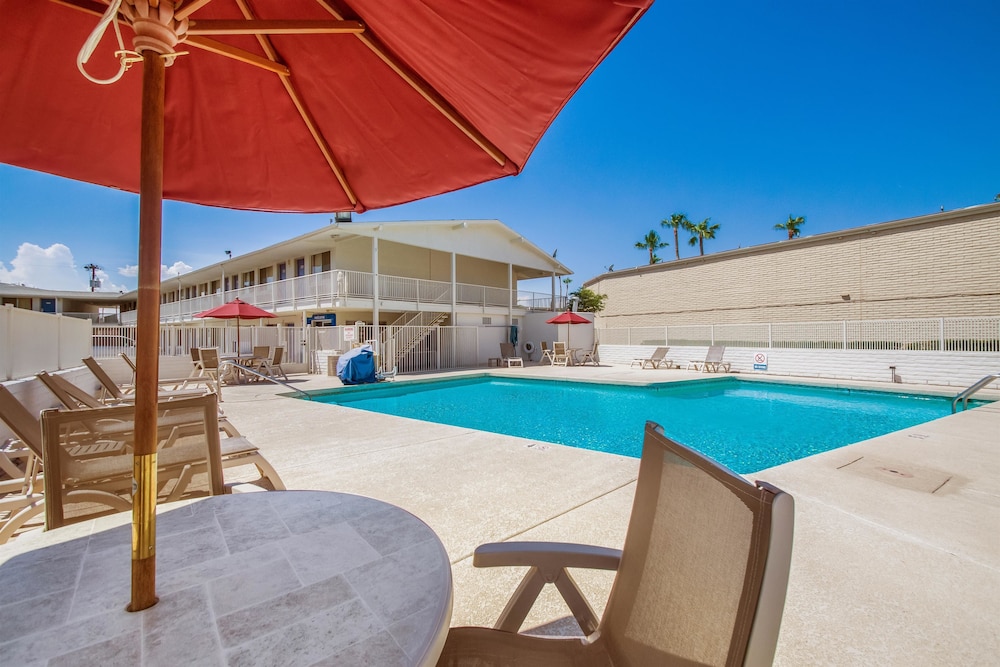 Motel6 Youngtown, AZ - Phoenix - Sun City 39/45