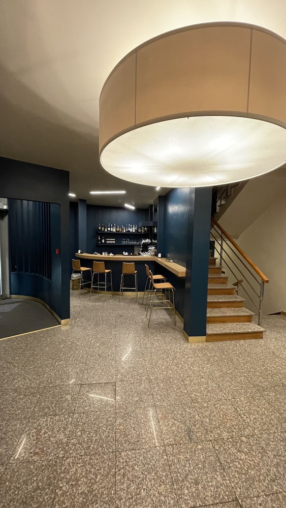 Delta Hotel 29/36