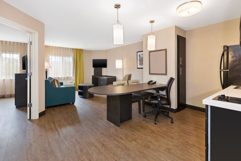 Candlewood Suites Rocky Mount 48/49