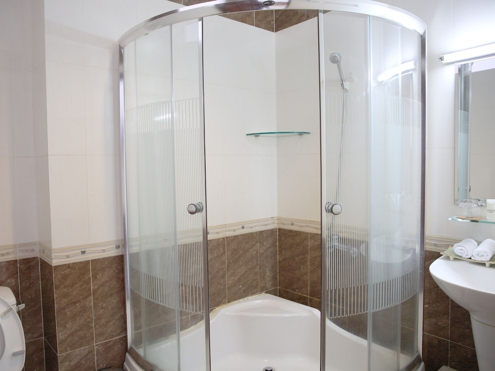 Hoa Phat Hotel &amp; Apartment 46/47