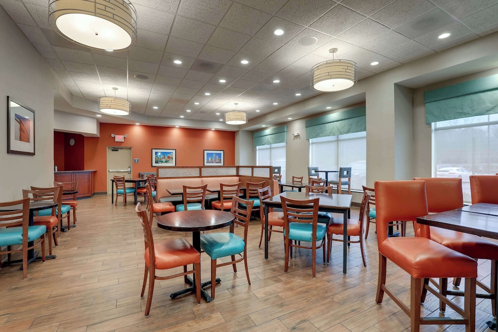 Drury Inn Suites Charlotte Arrowood 37/50