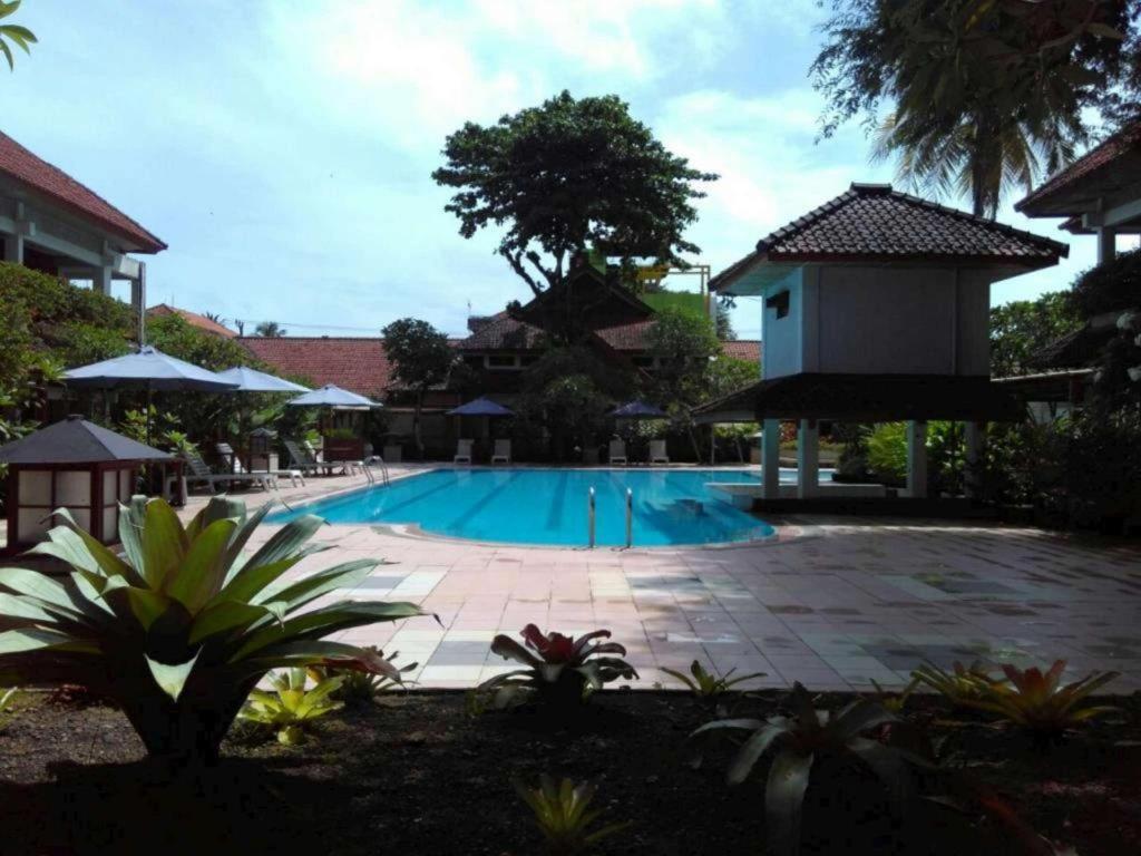 Pantai Indah Resort Hotel Barat 20/30