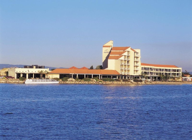Lakes Resort Hotel 32/32