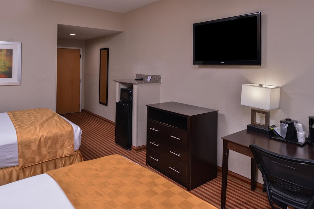 Americas Best Value Inn & Suites Bastrop 21/39