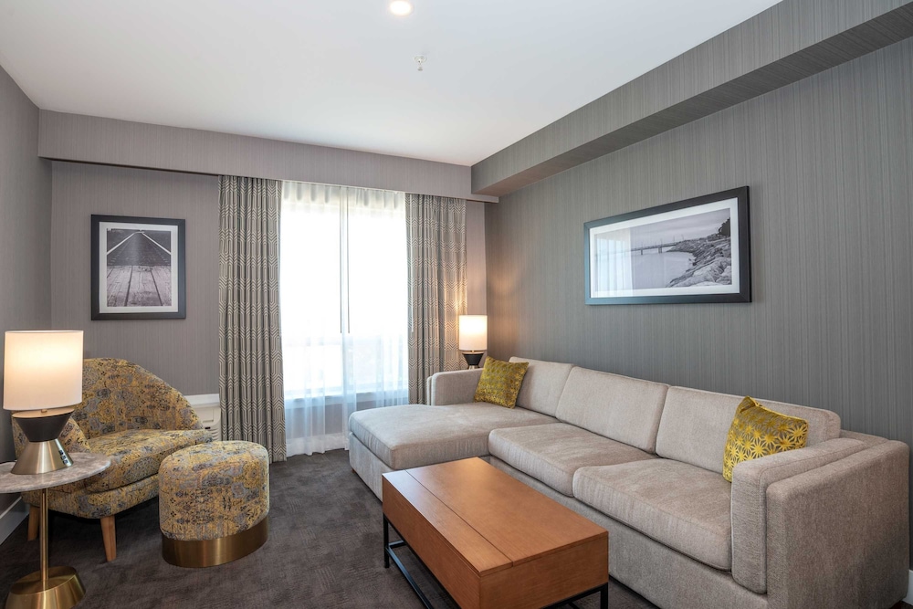 Sandman Hotel Hamilton 32/51