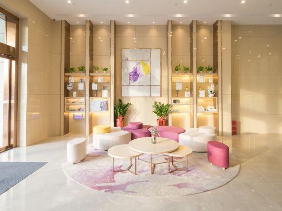 Li Feng Hotel (Wuhan Jinyinhu store) 14/49