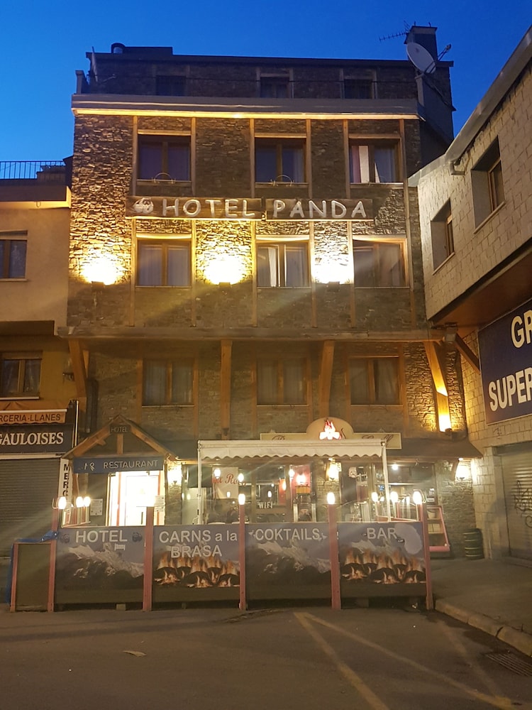 Hotel Panda 1/19