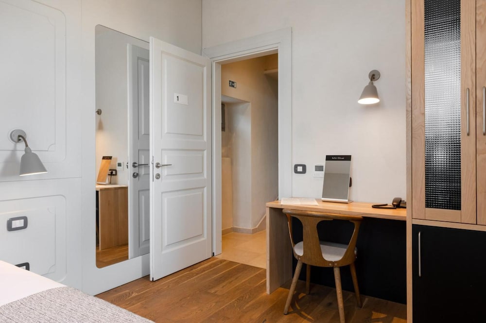 Hotel Peteani 36/50