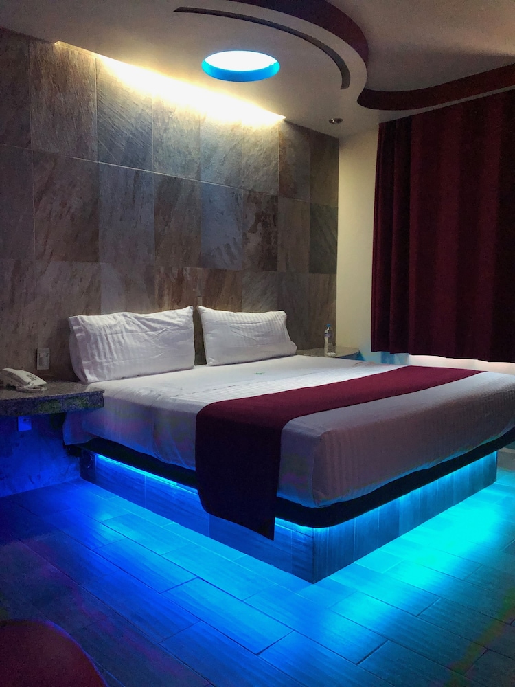 Hotel Jard Inn Adults Only 17/24