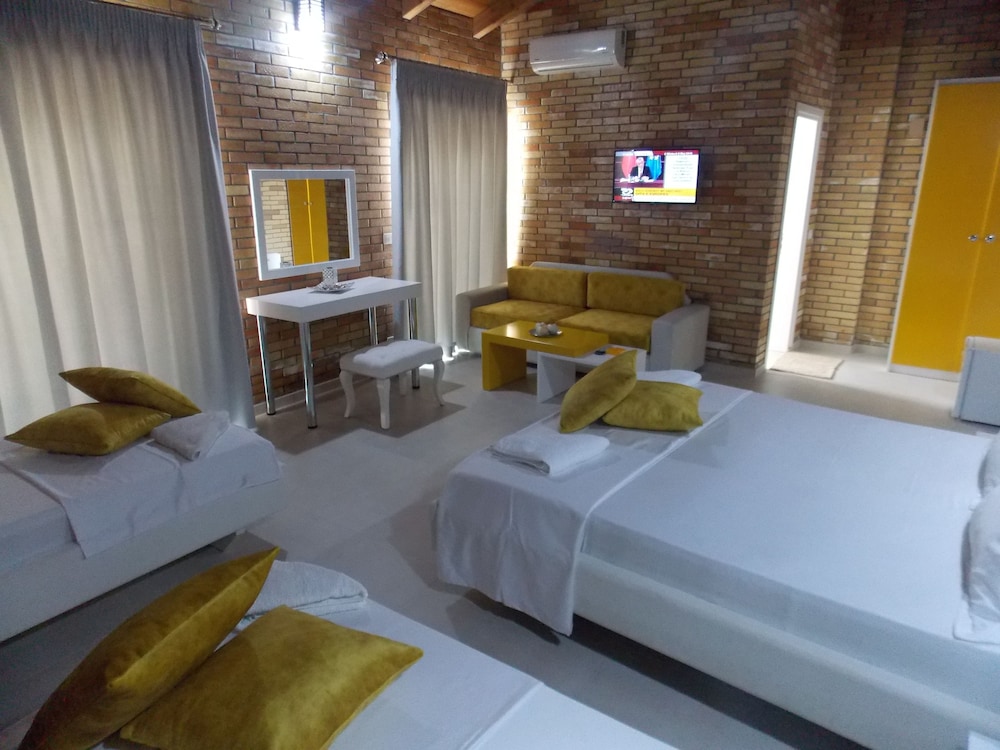 Hotel Piccollino 40/78