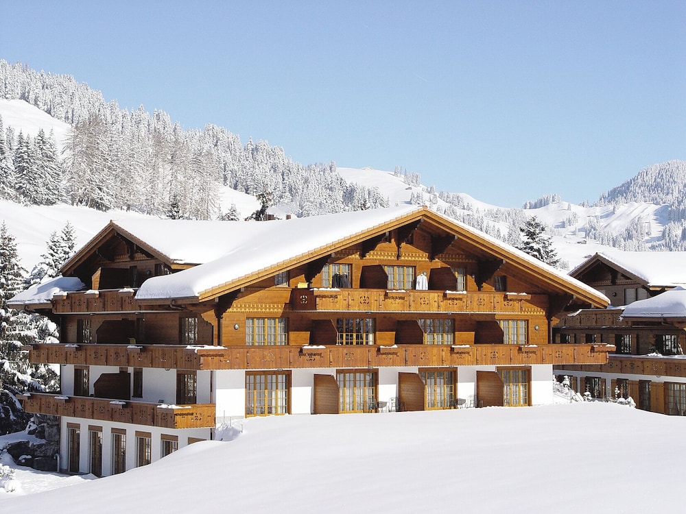 Golfhotel Les Hauts de Gstaad 1/39