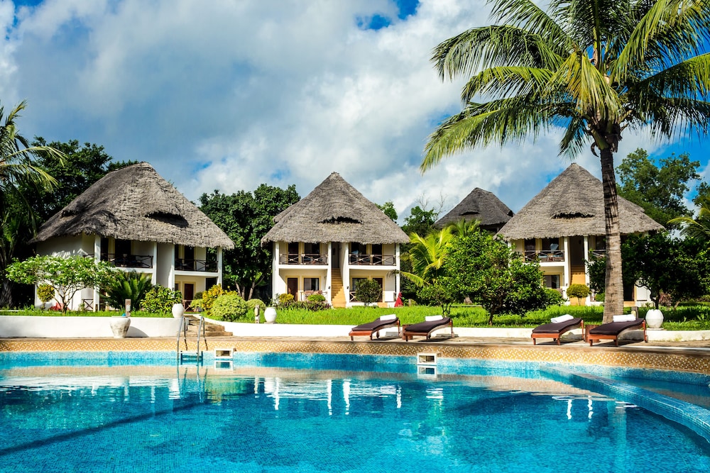 Filao Beach Resort by Sansi 6/60