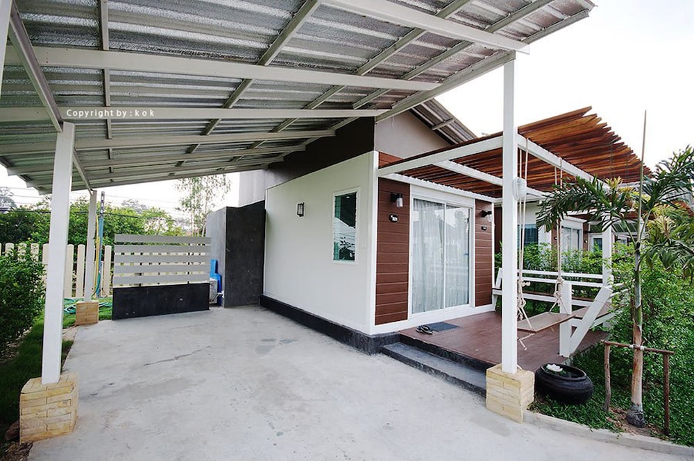 Baan Kula Roi Et 18/25