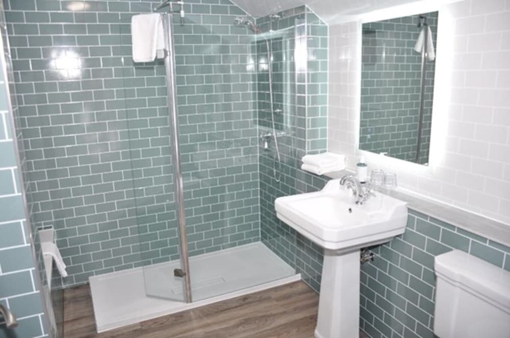North West Castle Hotel 50/50