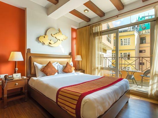 Boutique, Double Bed