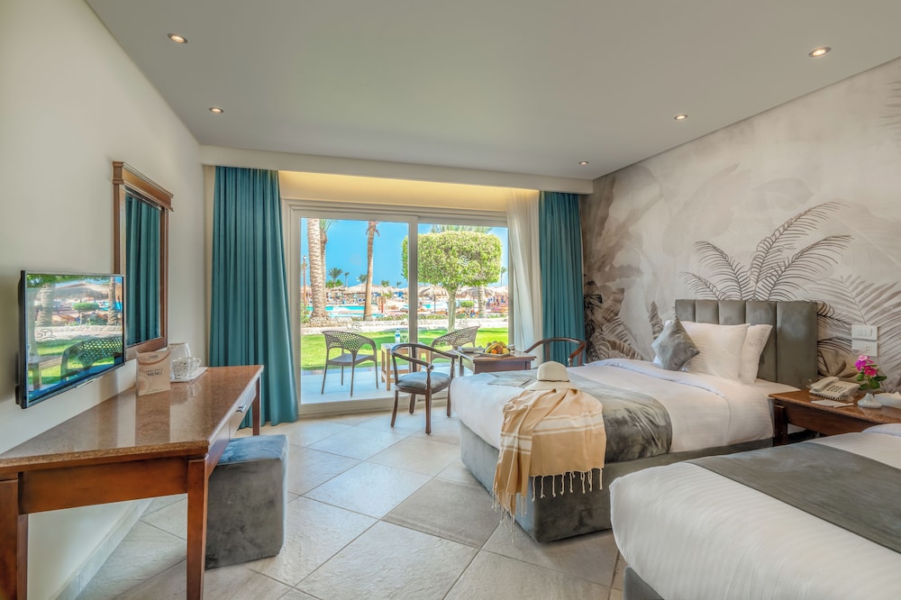 The Three Corners Sea Beach Resort 13/74