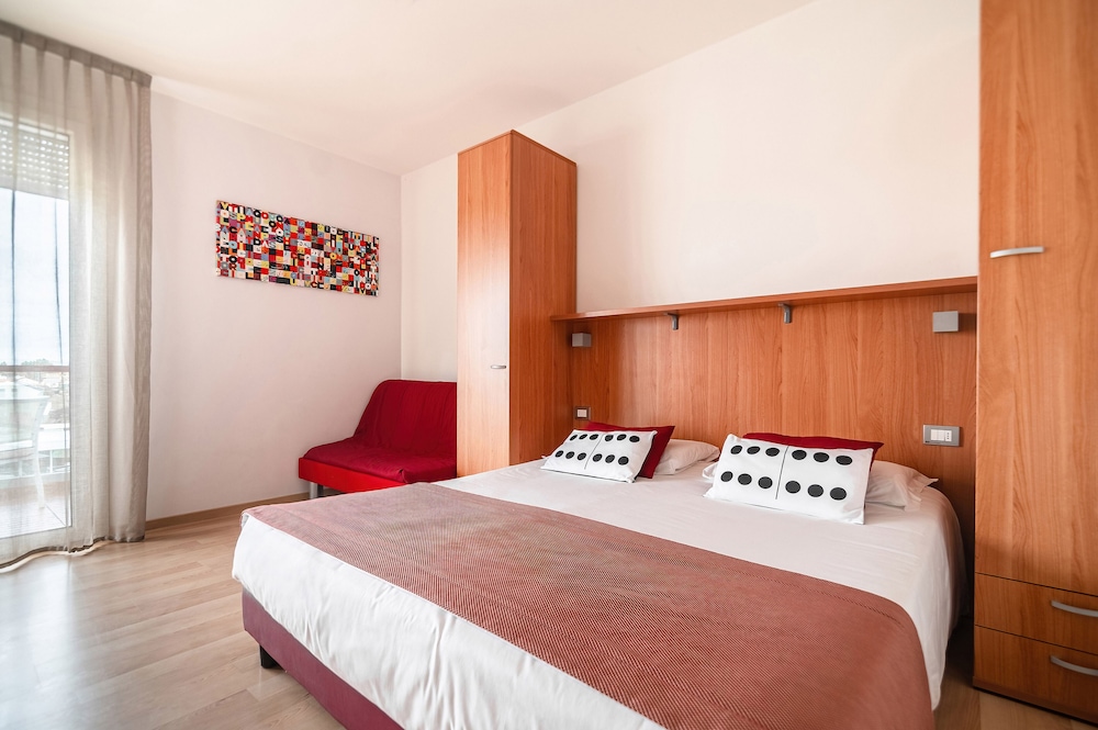 Domino Suite Hotel 13/50