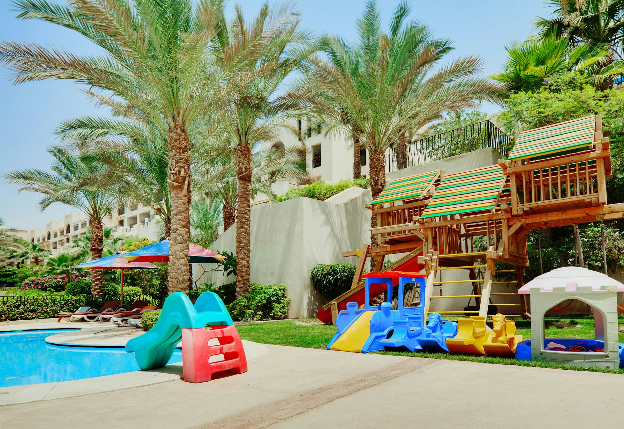 GRAND ROTANA RESORT AND SPA 35/50