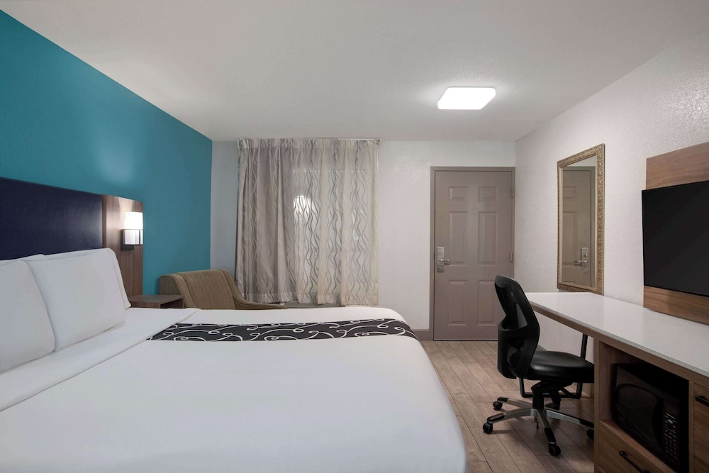 ROOM, KING BED, OCEAN FRONT, ACCESSIBLE