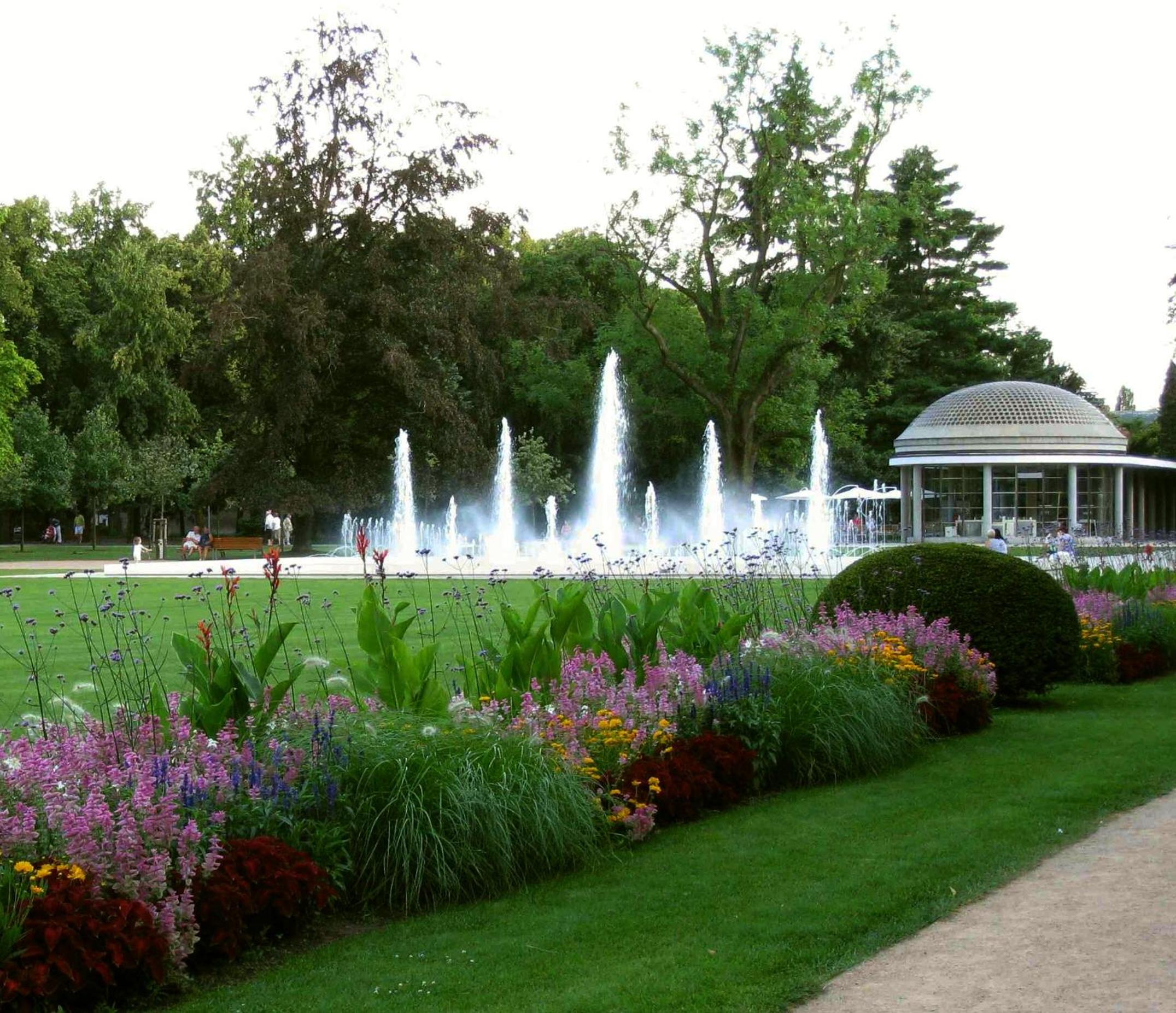 Lazensky Hotel Park 42/48