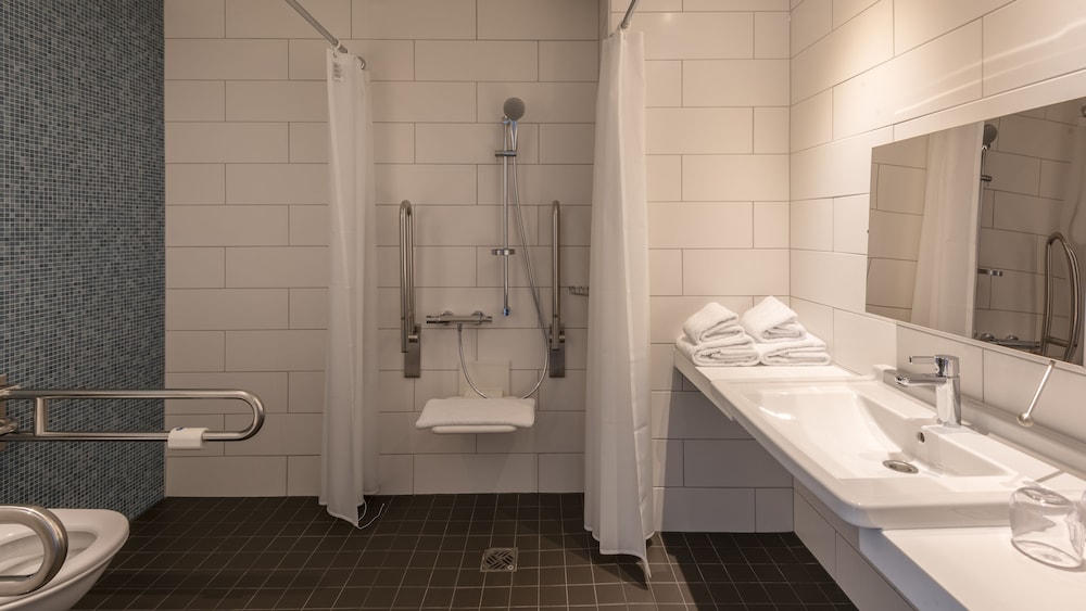 Holiday Inn Express MUNICH CITY WEST 17/80