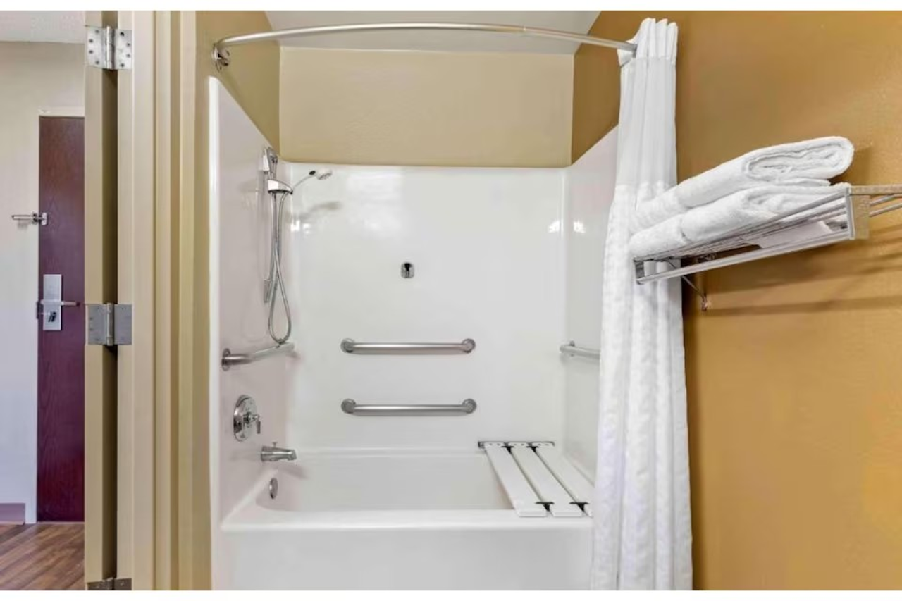 Motel6 Minneapolis Airport Eagan North MN 18/19