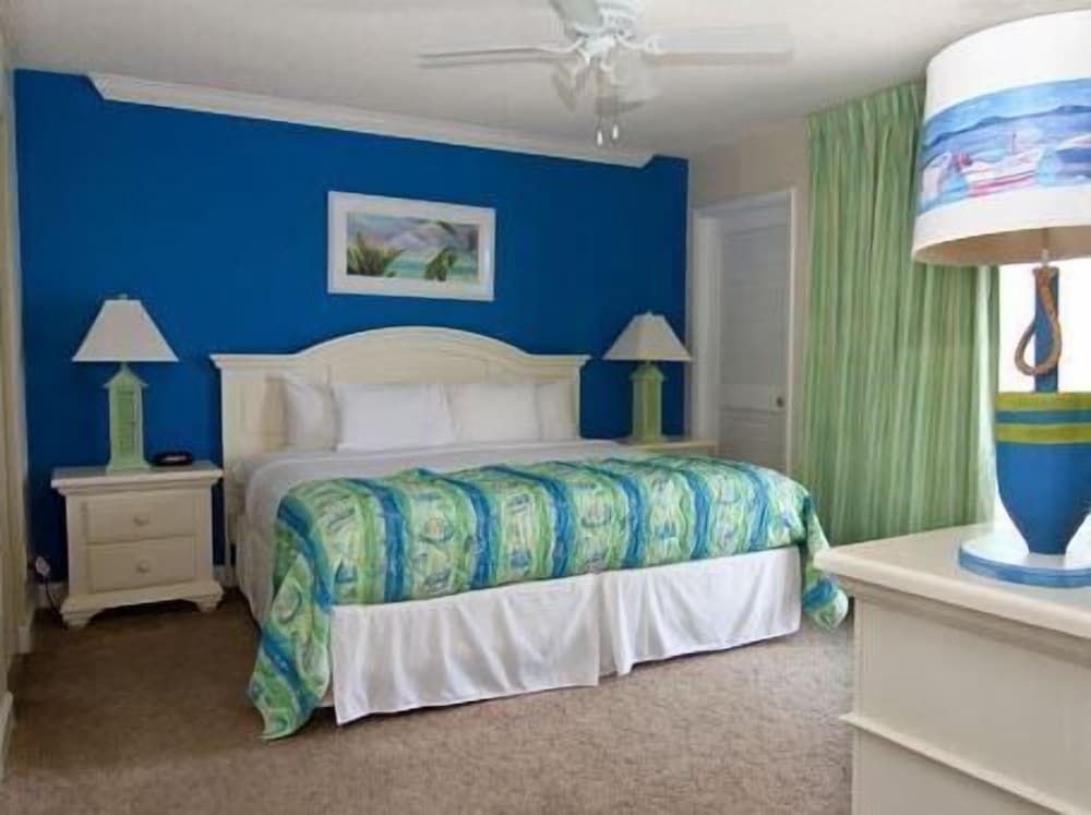 Landmark Holiday Beach Resort 10/34