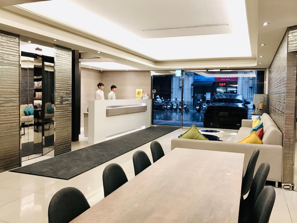Hub Hotel Tucheng 8/59