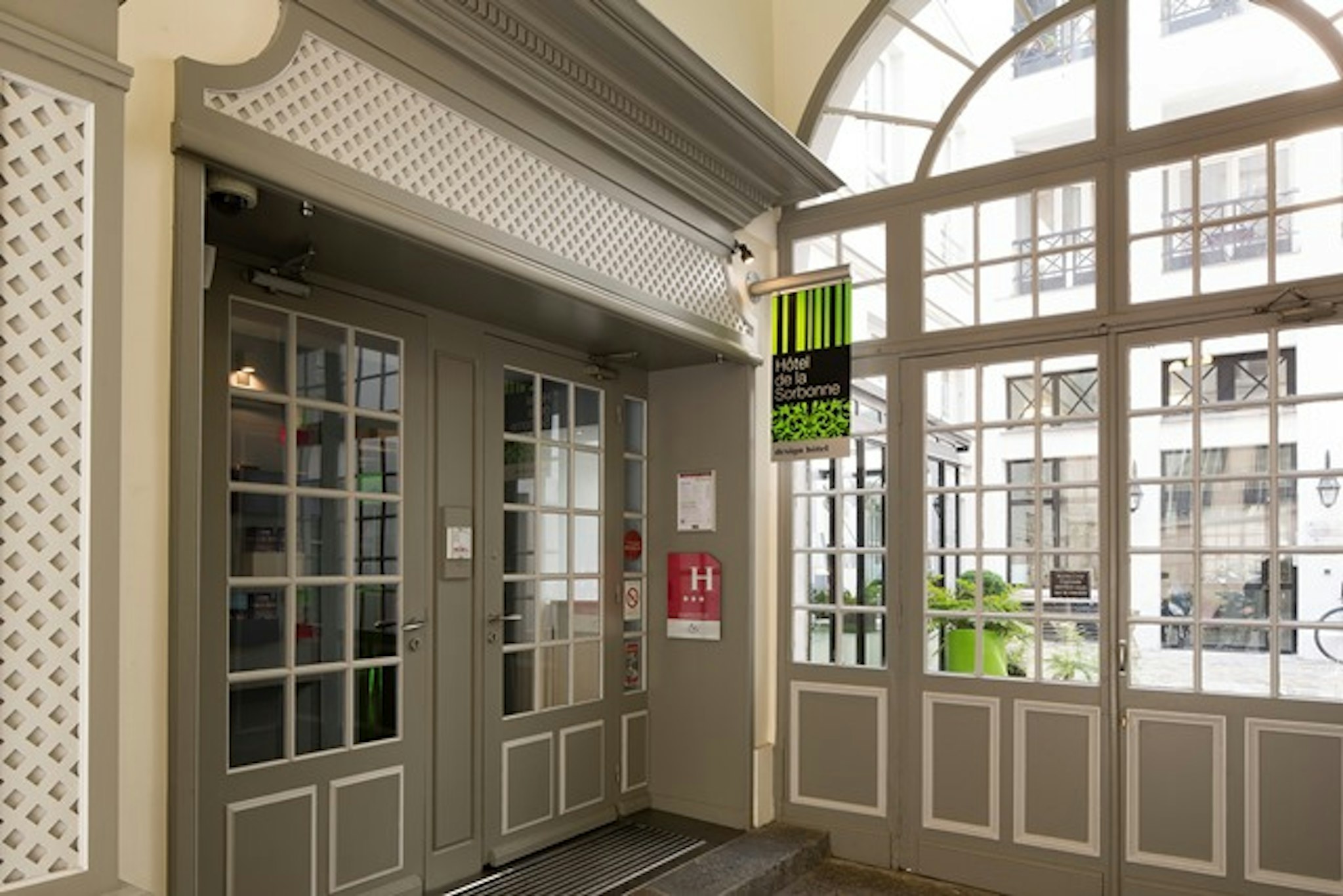 Hotel Design Sorbonne 1/9