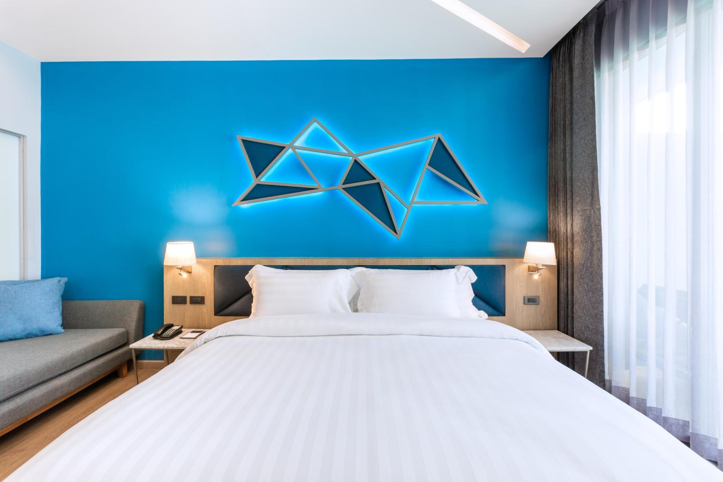 غرفة ديلوكس بسرير كينج بإطلالة على المسبح، Bluesotel Smart Krabi Aonang Beach Adults Only 2/10