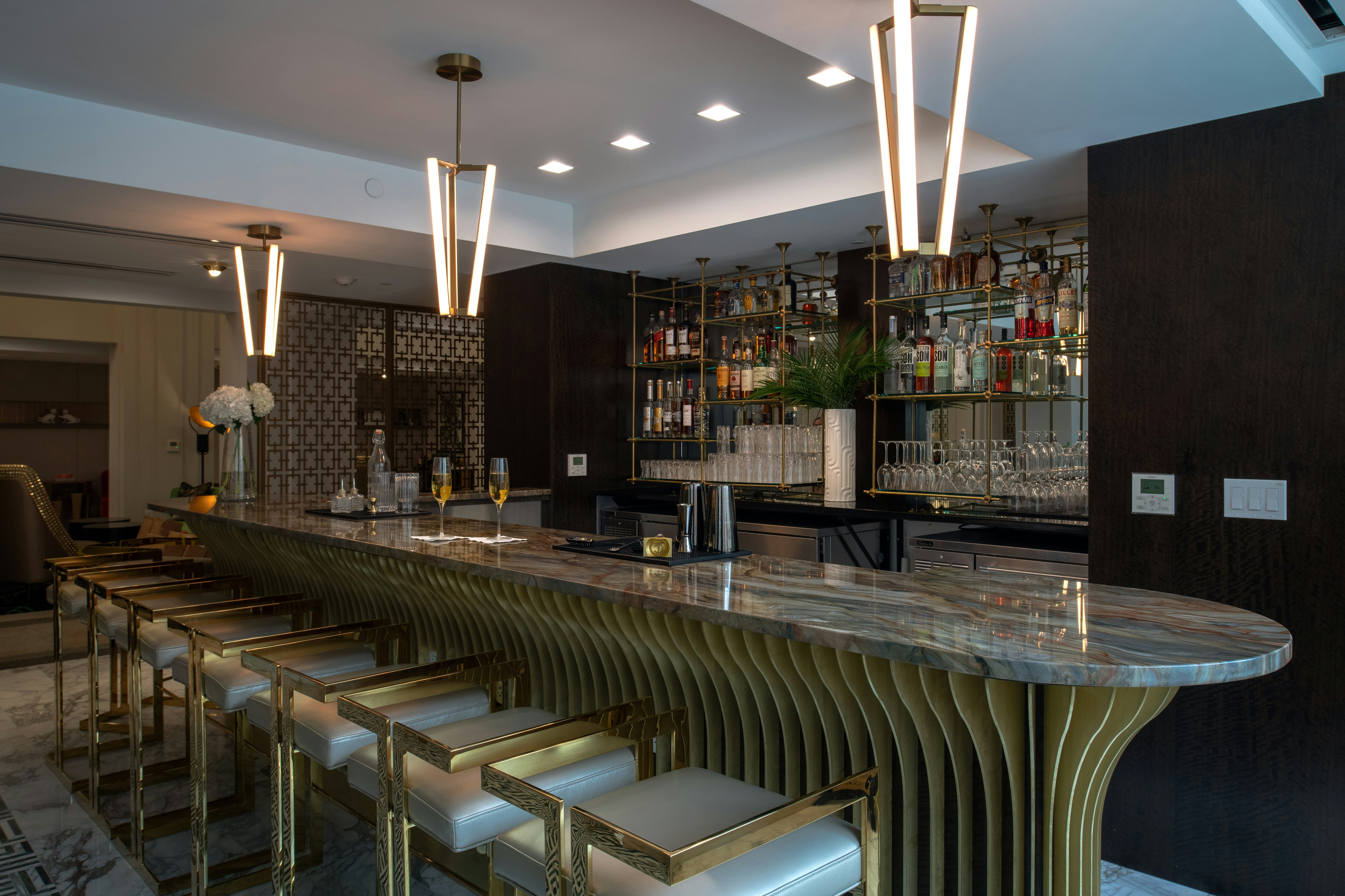 Tulsa Club Hotel Curio Collection By Hilton 72/89